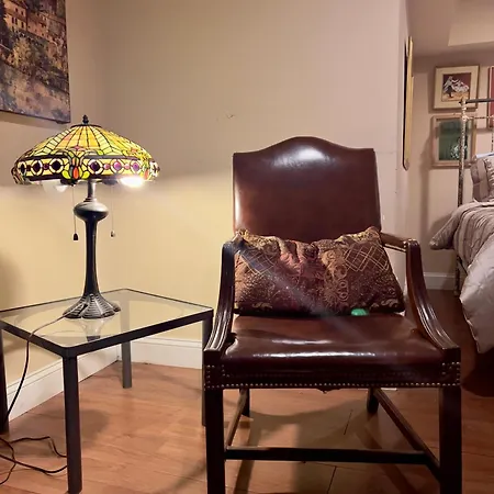 Charming 1-Bedroom Basement Close To Dc Pets Allowed Arlington Extérieur photo