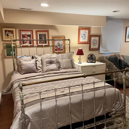 Charming 1-Bedroom Basement Close To Dc Pets Allowed Arlington Extérieur photo